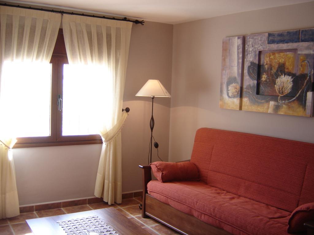 Hostal Casa Laure Y Mª Jose Arens de Lledo 外观 照片