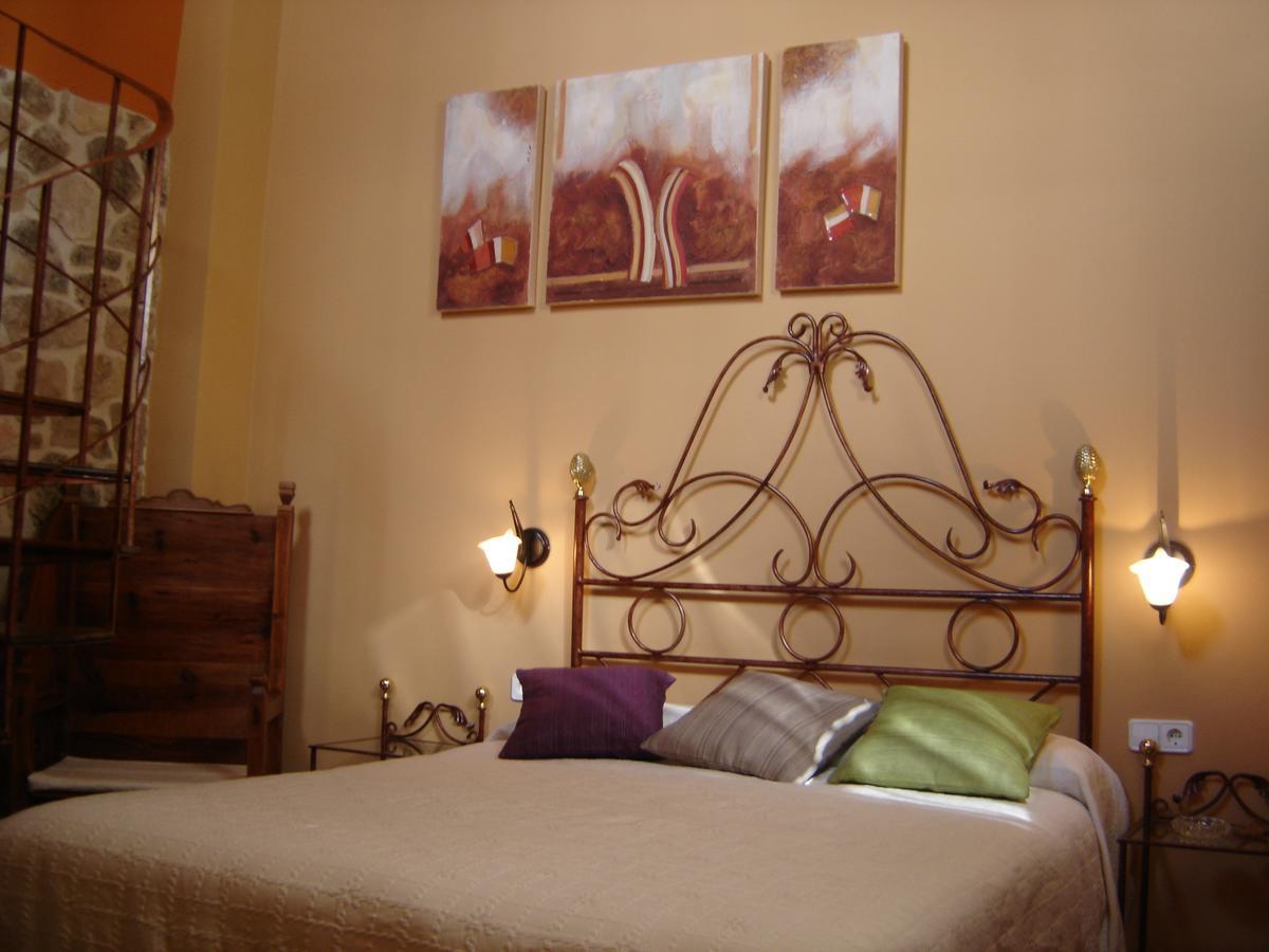 Hostal Casa Laure Y Mª Jose Arens de Lledo 外观 照片