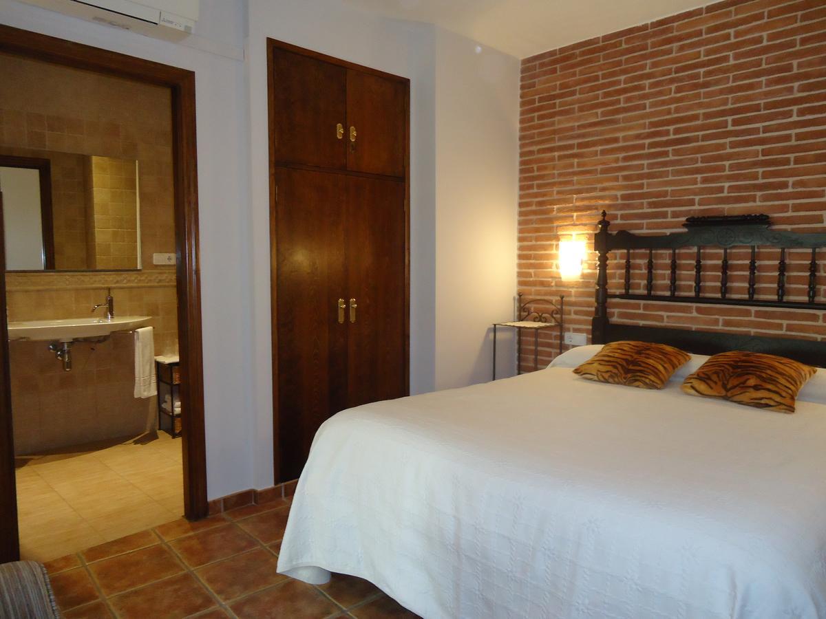Hostal Casa Laure Y Mª Jose Arens de Lledo 外观 照片