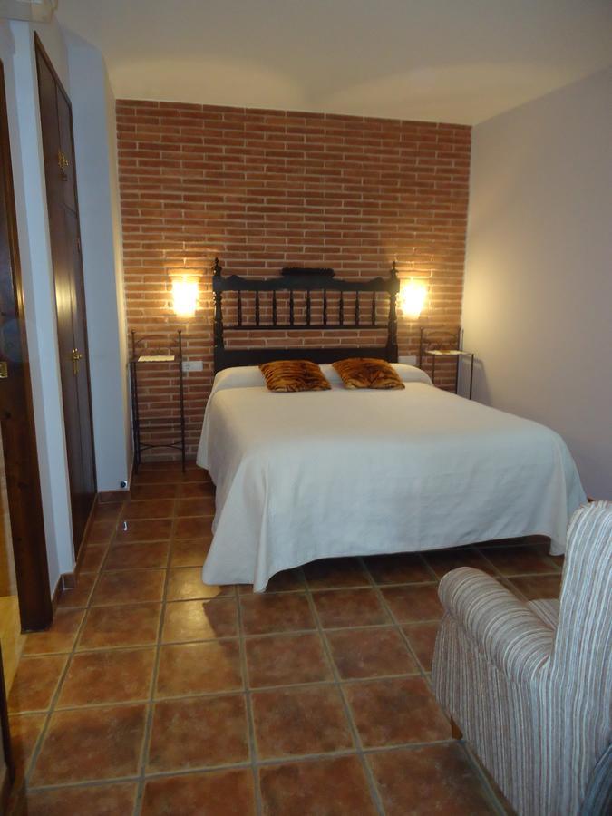 Hostal Casa Laure Y Mª Jose Arens de Lledo 外观 照片